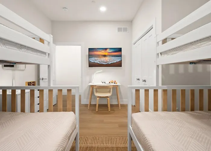 Getaway South - Ocean View Sky Lounge, Hot Tub, Game Holiday home Ocean City