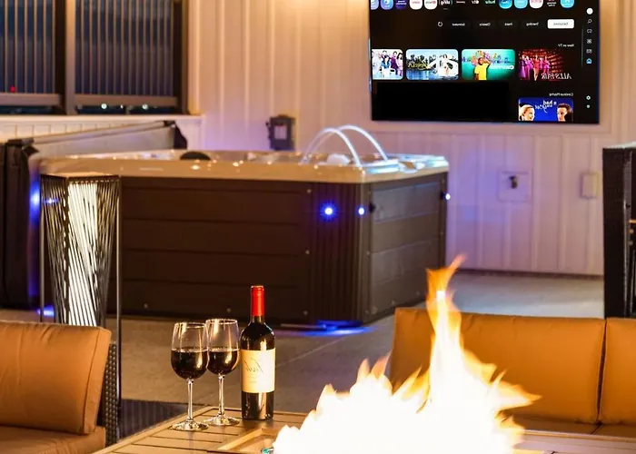 Getaway South - Ocean View Sky Lounge, Hot Tub, Game * Ocean City